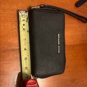 Michael Kors Black Saffiano Leather Zip Wristlet